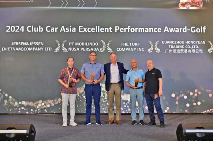 the-turf-company-award-696x463